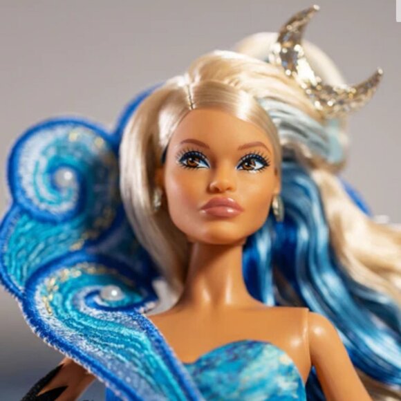 SEALED NEW EXCLUSIVE 2025 Barbie x MoMA Vincent van Gogh Doll Annalise Lao - Picture 6 of 16